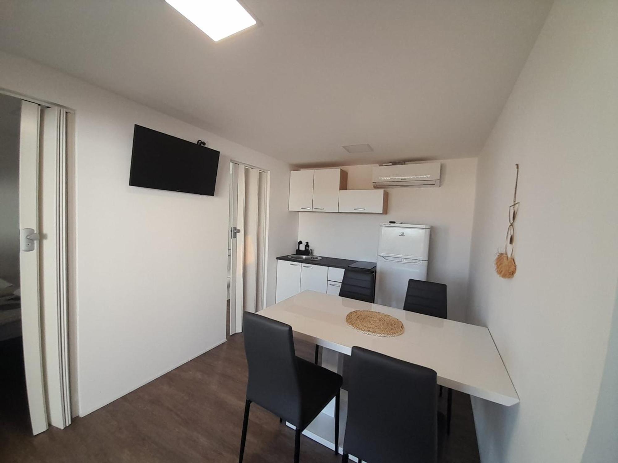Apartmán Tiny House Lily With Jacuzzi Sveti Filip i Jakov Exteriér fotografie